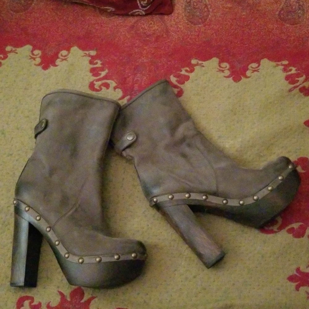 Italian boots